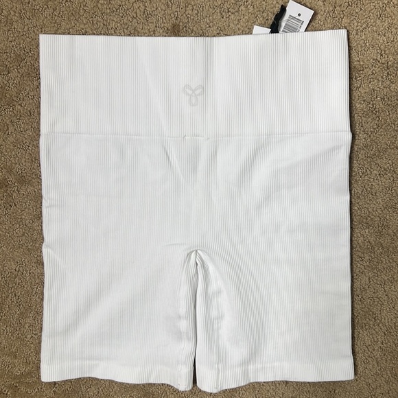 TNA ribbed biker short - Picture 2 of 4